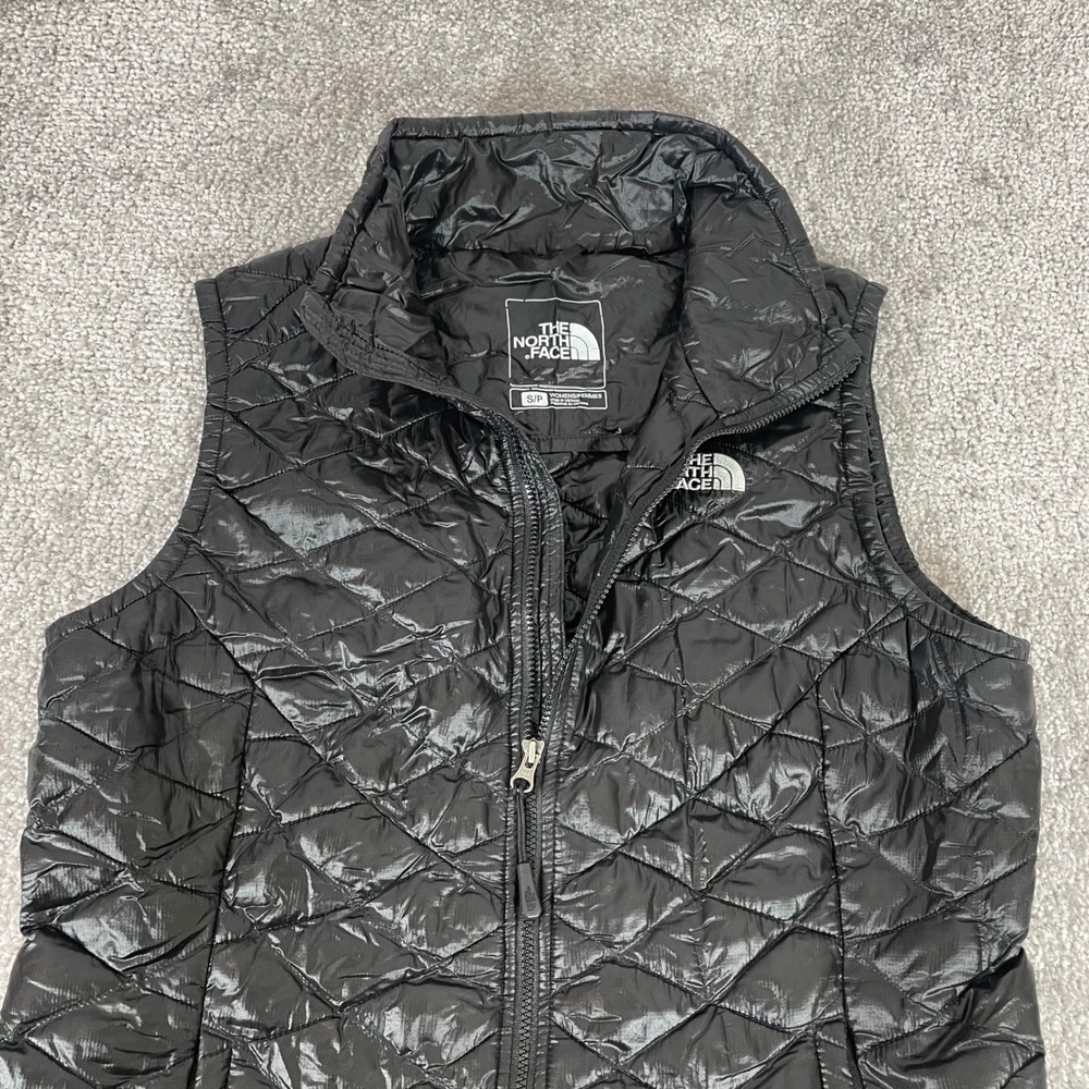 North Face Vest Womens Small Thermoball Quilted Puffer Insulated Shiny Zip Black